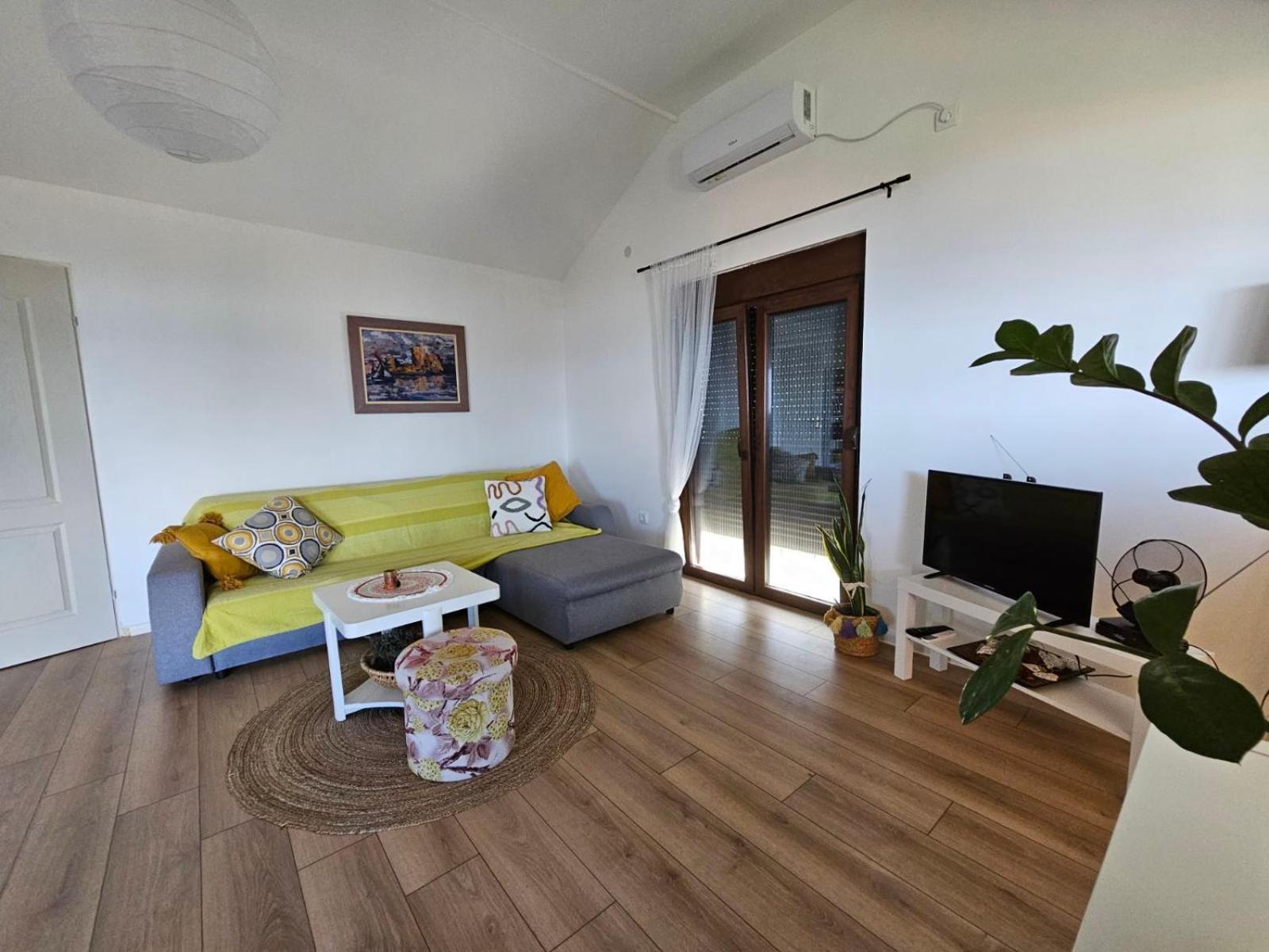 Apartman Snezana Jugovo Smederevo Exterior photo